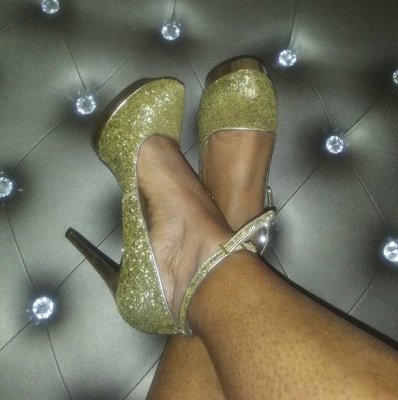Mossimo Glitter Gold STILETTOS. WOMENS SIZE 7 1/2. - Picture 5 of 14